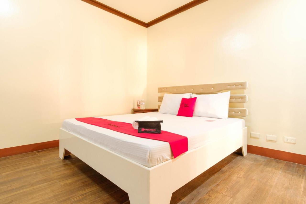 Reddoorz Plus @ Seaborne Hotel Subic Zambales Ngoại thất bức ảnh