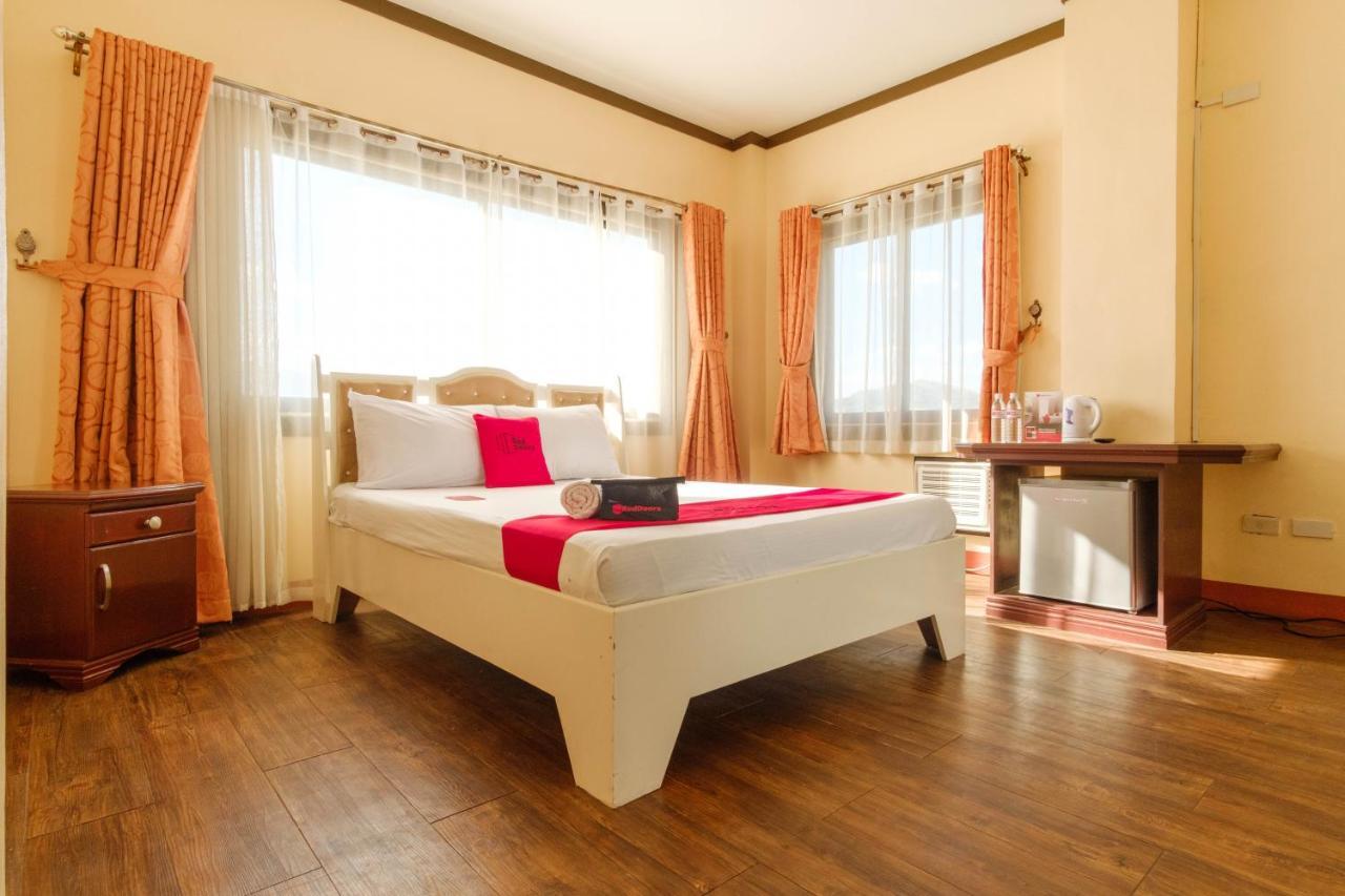 Reddoorz Plus @ Seaborne Hotel Subic Zambales Ngoại thất bức ảnh